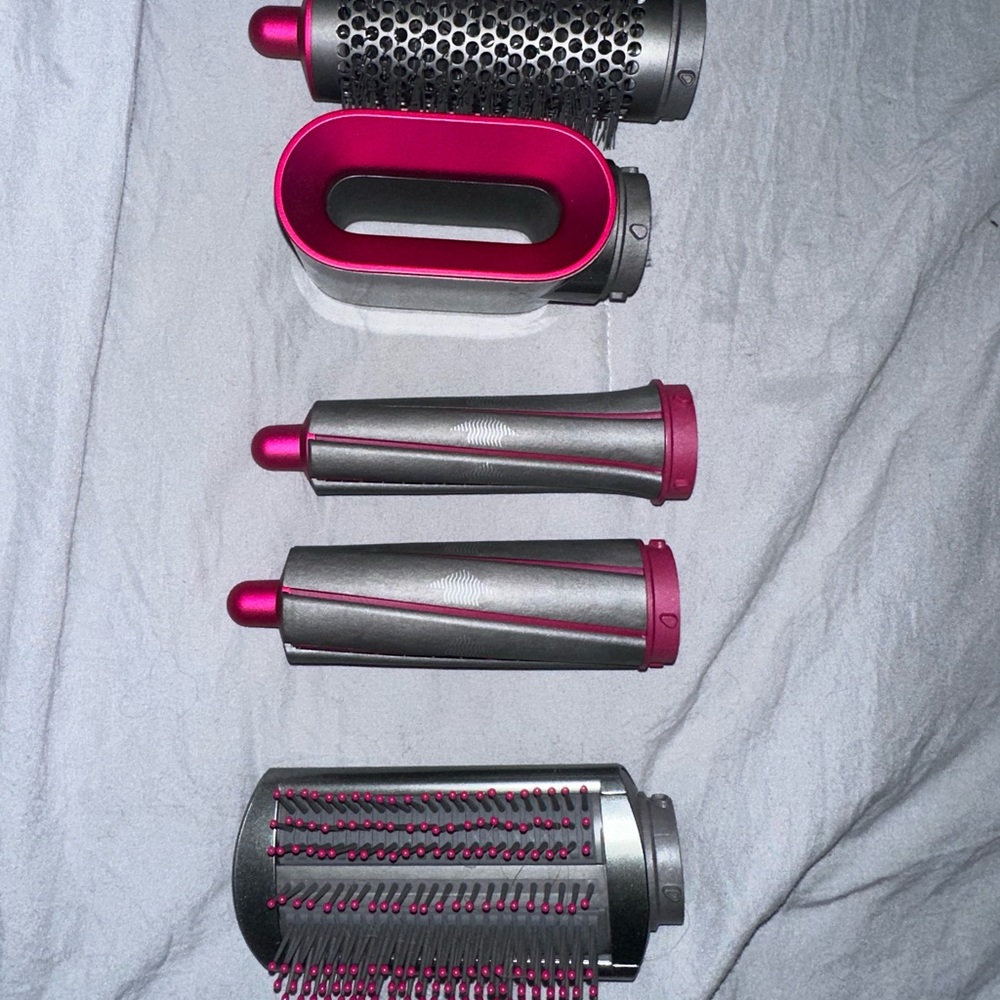 Dyson airwrap attachments